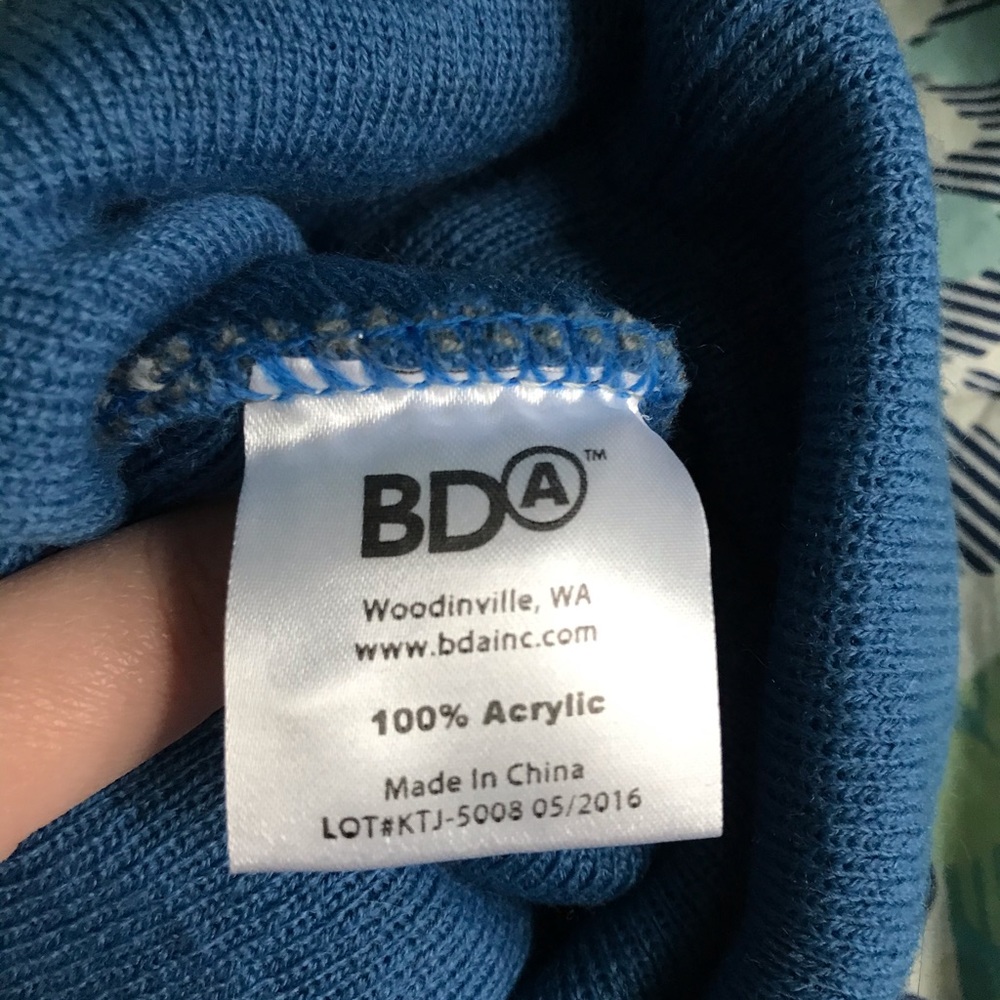 Limited Edition R2D2 Beanie - Picture 2 of 2